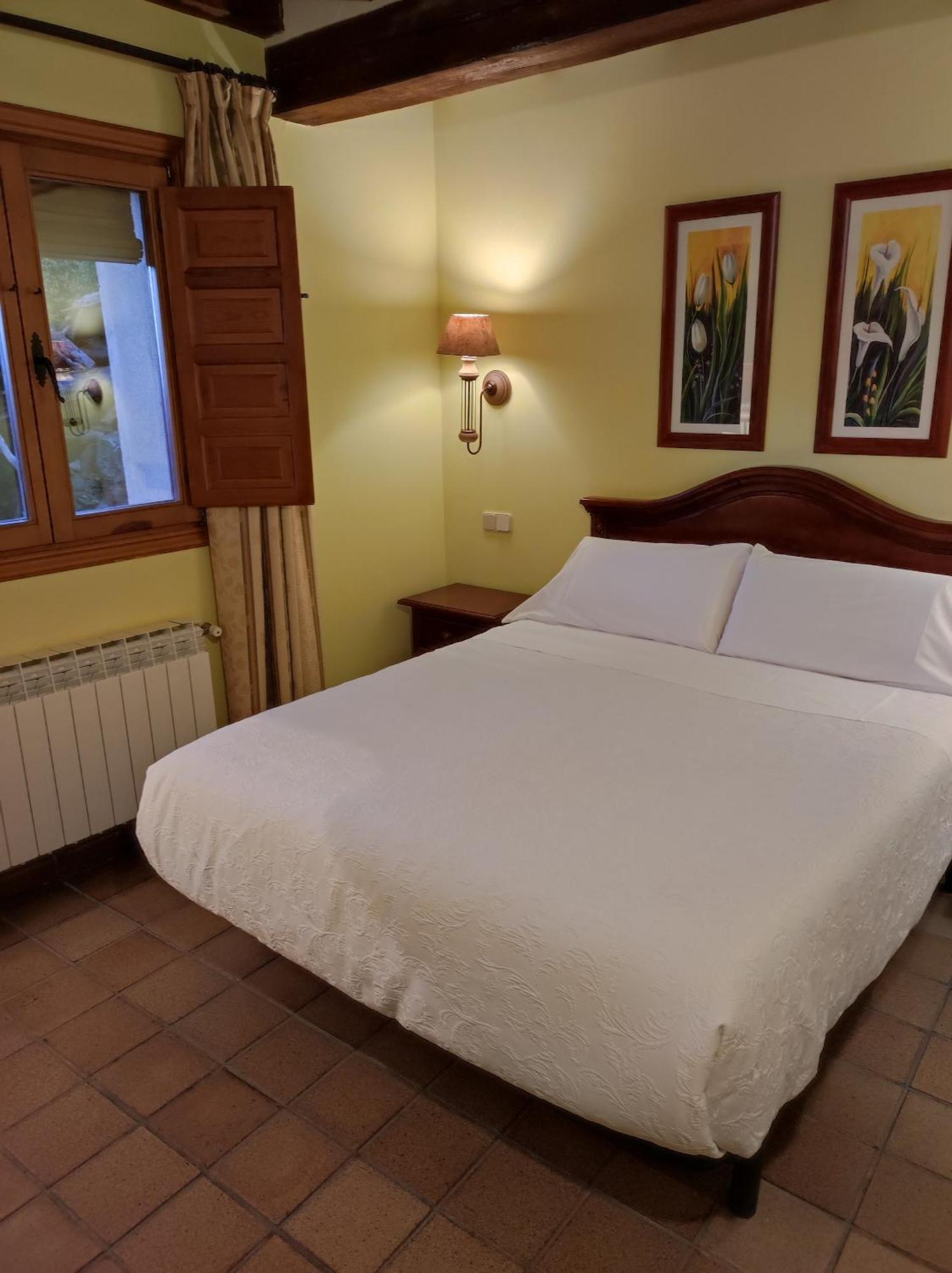 Hostal Posada La Panadera Sepúlveda Eksteriør bilde