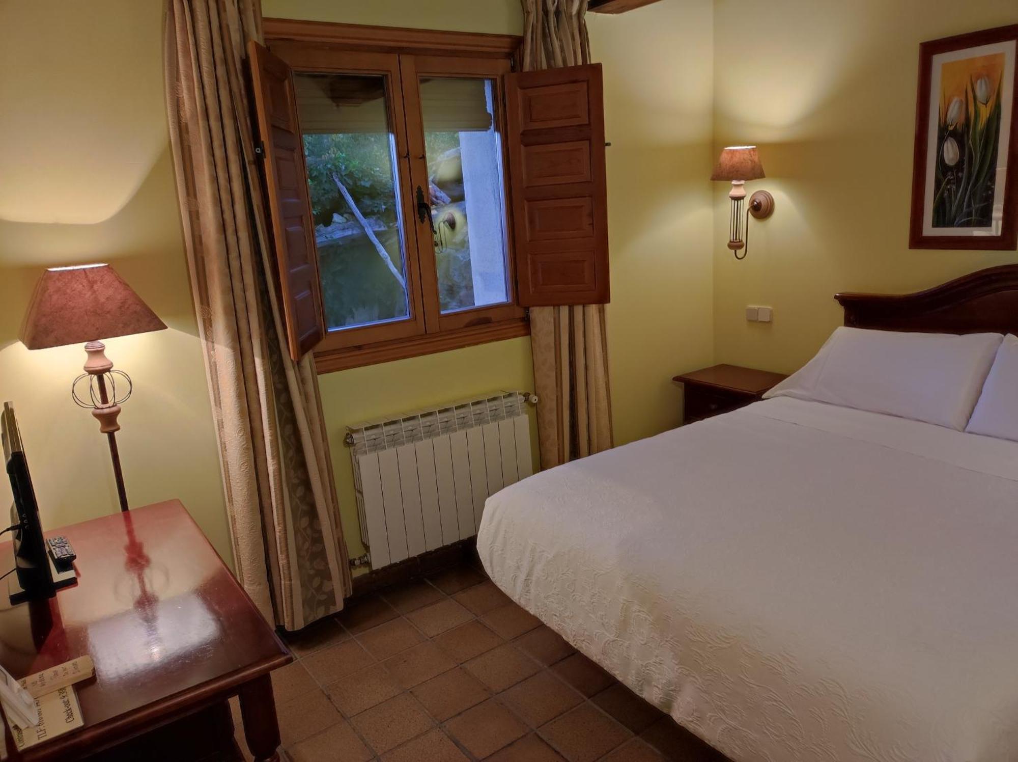 Hostal Posada La Panadera Sepúlveda Eksteriør bilde