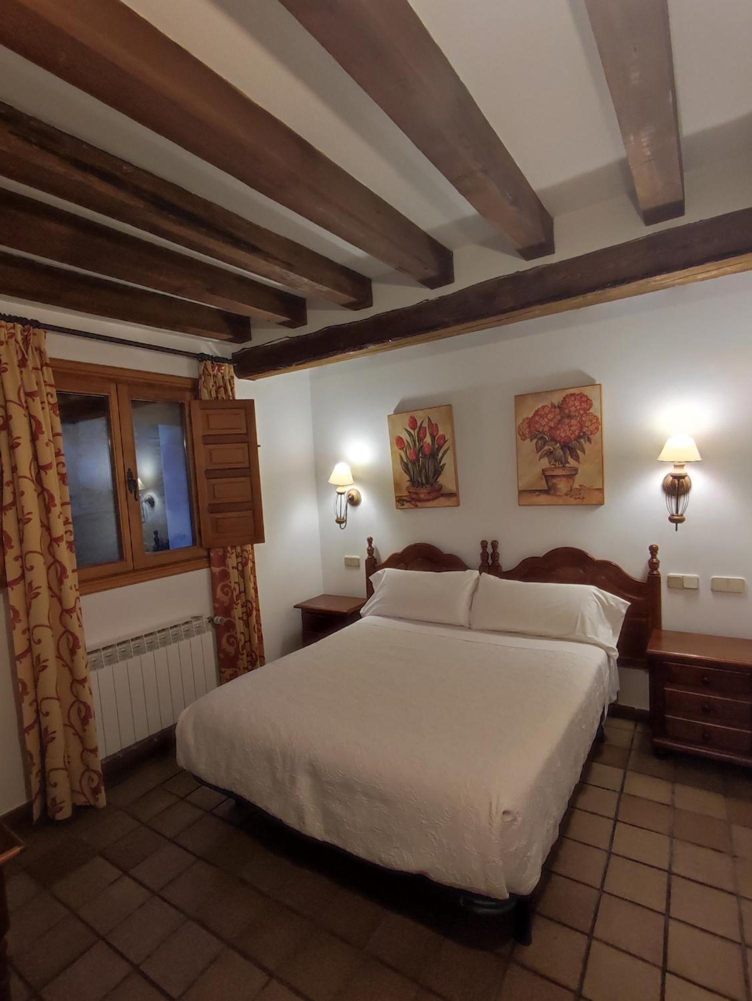 Hostal Posada La Panadera Sepúlveda Eksteriør bilde
