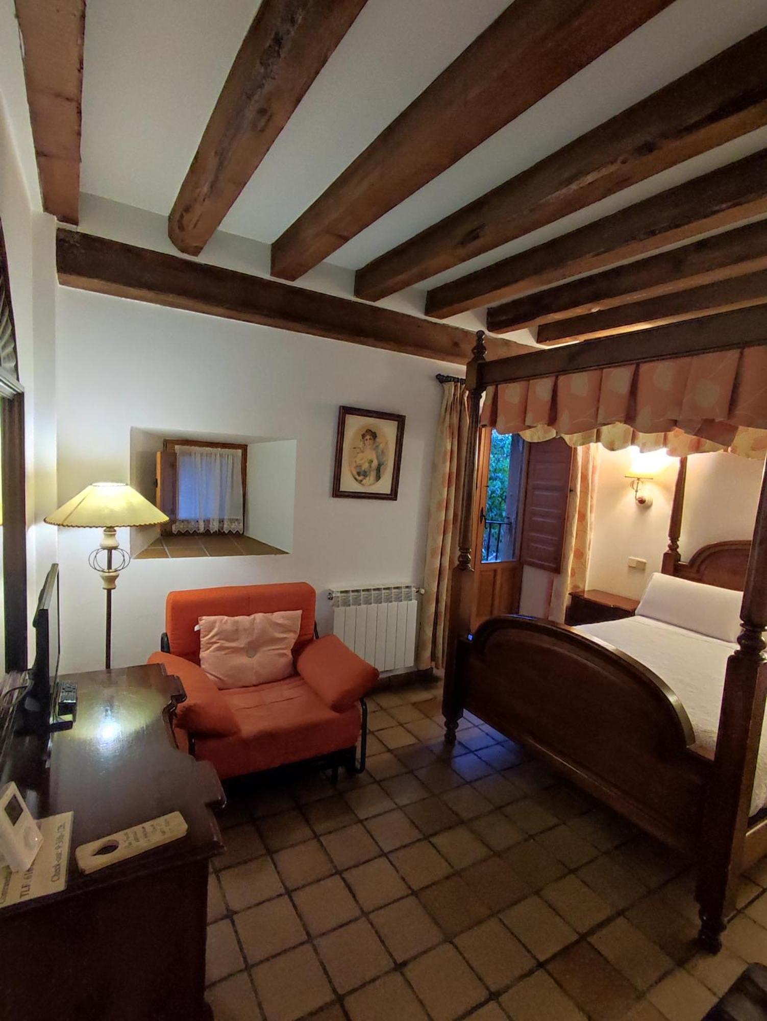 Hostal Posada La Panadera Sepúlveda Eksteriør bilde