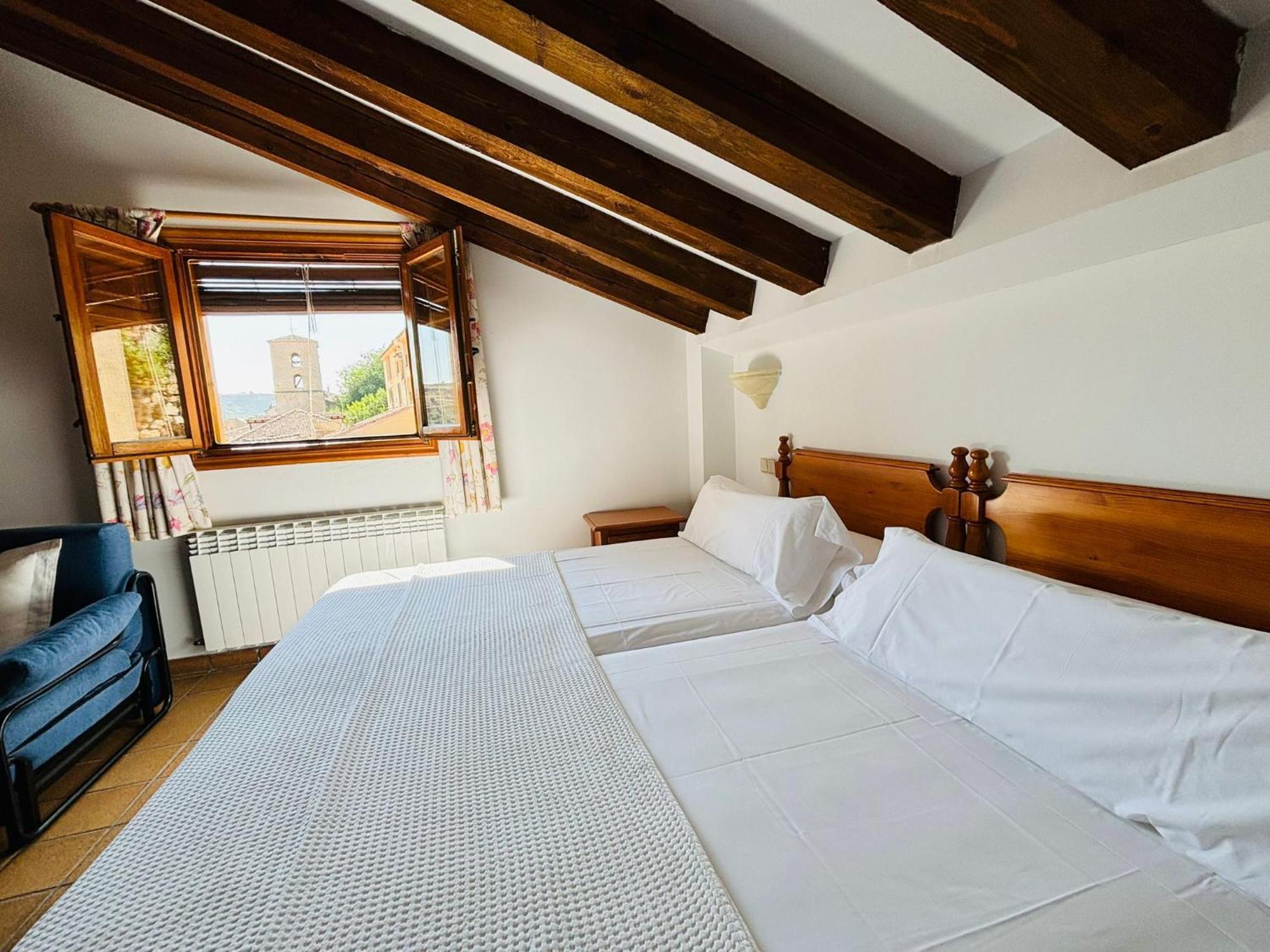 Hostal Posada La Panadera Sepúlveda Eksteriør bilde