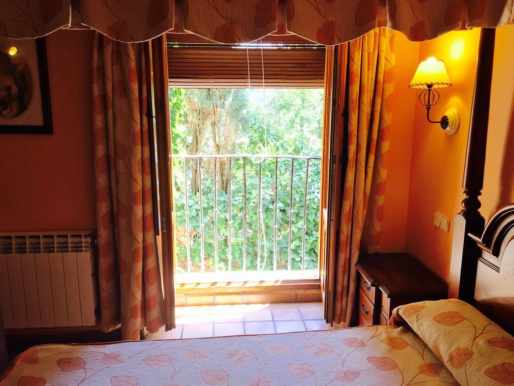 Hostal Posada La Panadera Sepúlveda Eksteriør bilde